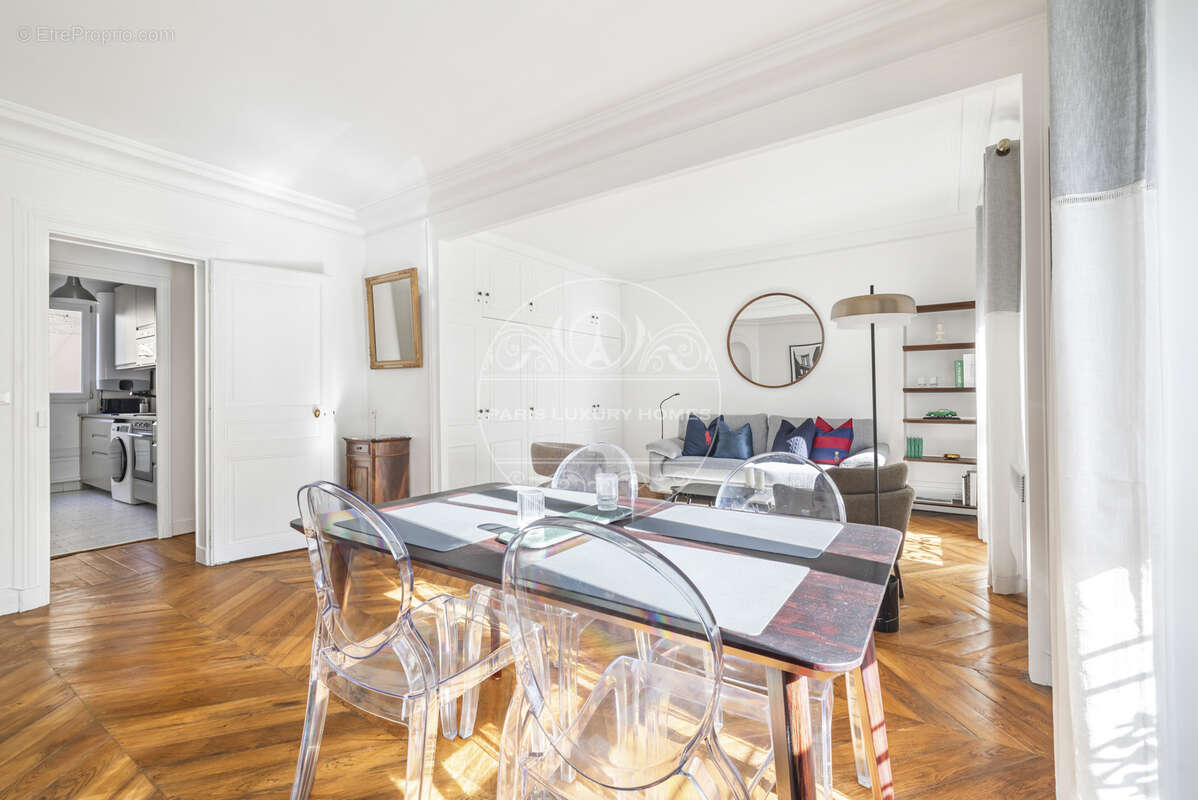 Appartement à LEVALLOIS-PERRET