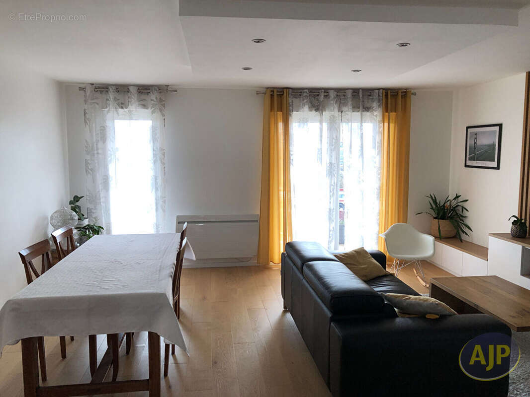 Appartement à SAINT-SEBASTIEN-SUR-LOIRE