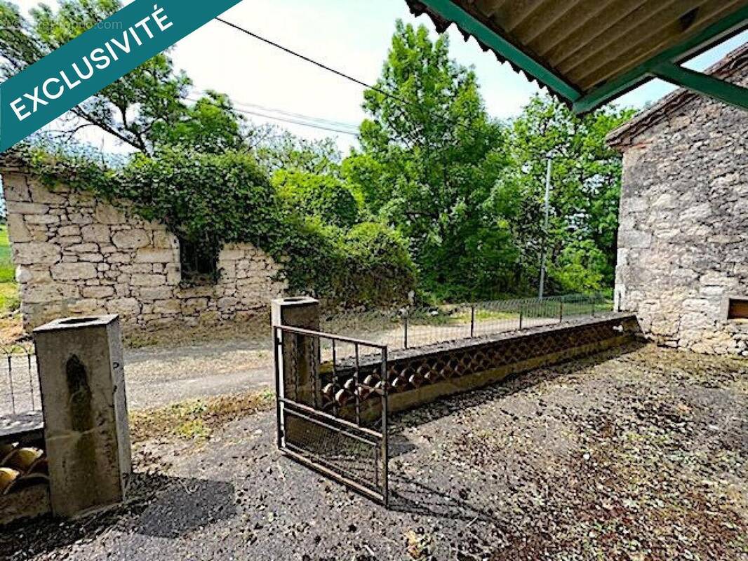 Photo 1 - Maison à PERVILLE