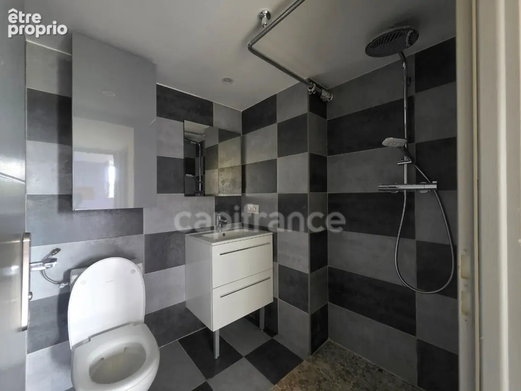 Maison à vendre de 200 m² avec piscine – Piégros-la-Clastre (26) - photo 17