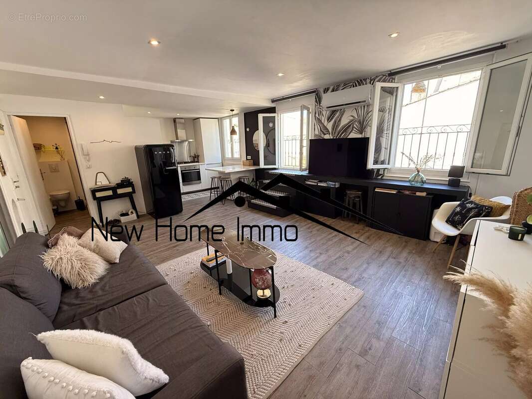 Appartement à MARSEILLE-6E
