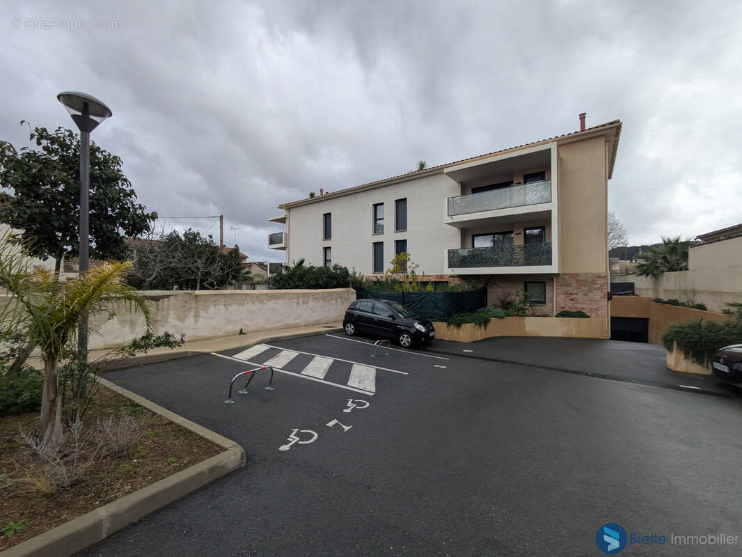 Parking à TOULON