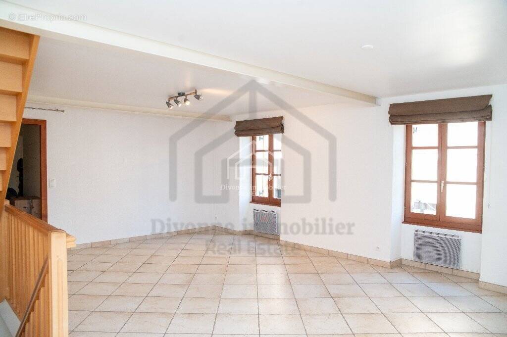 Appartement à DIVONNE-LES-BAINS