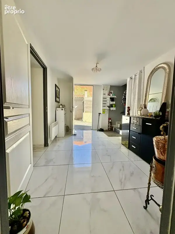 À VENDRE   Maison familiale de 169 m2 avec extérieur à Castillon-la-Bataille - photo 2