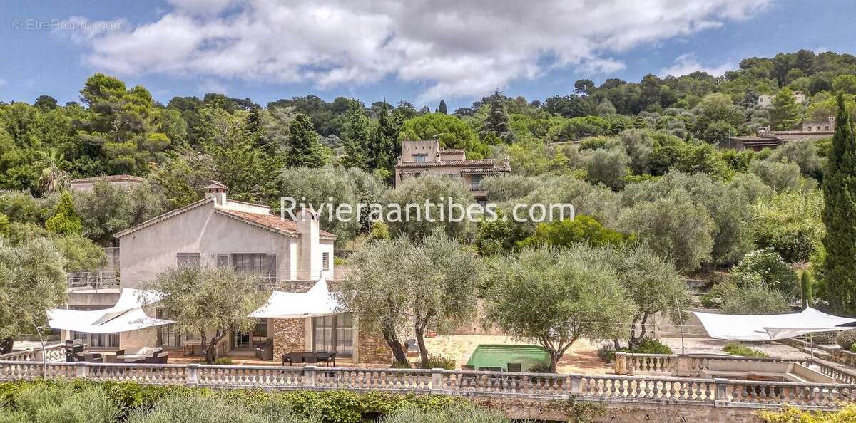 Maison à MOUANS-SARTOUX