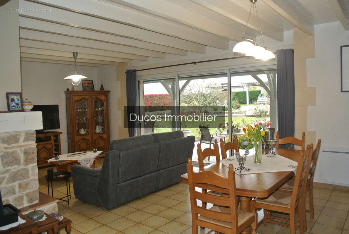 Maison à MAUVEZIN-SUR-GUPIE