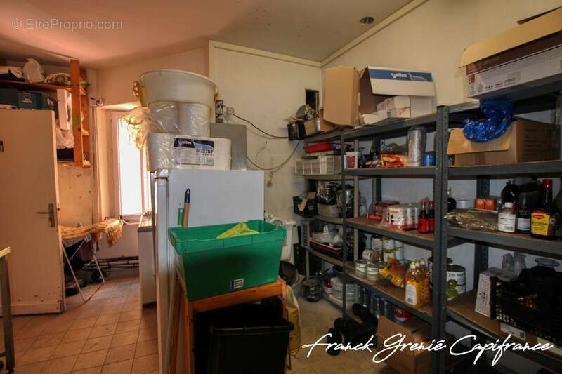 Commerce à SANARY-SUR-MER