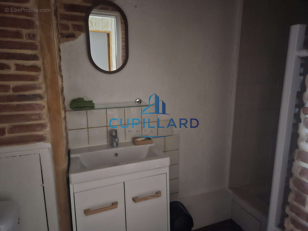 Appartement à LE COTEAU