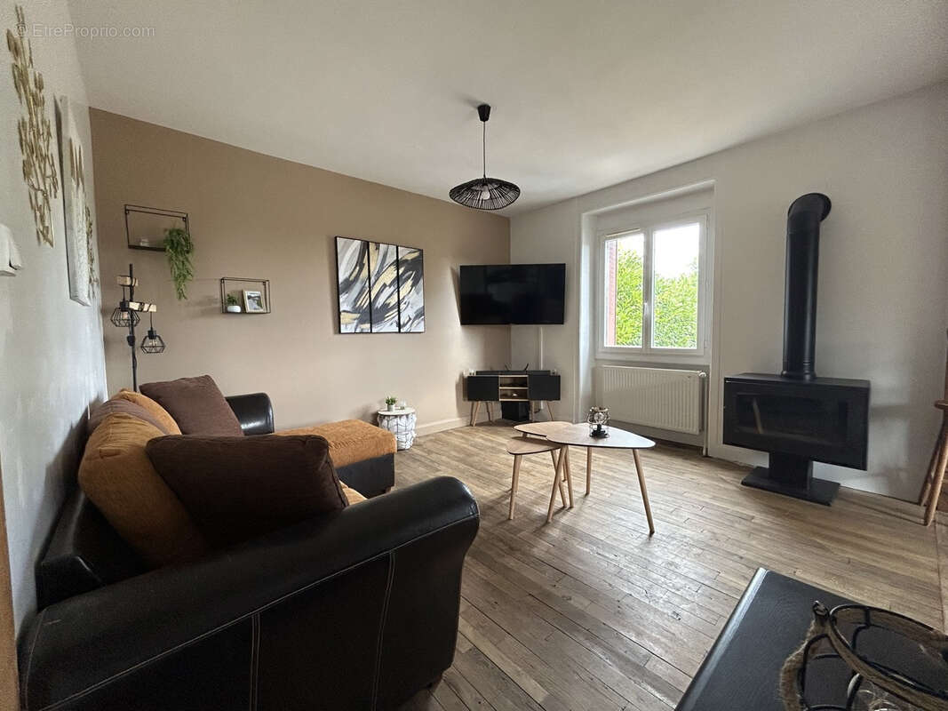 Maison à CHAMBOULIVE