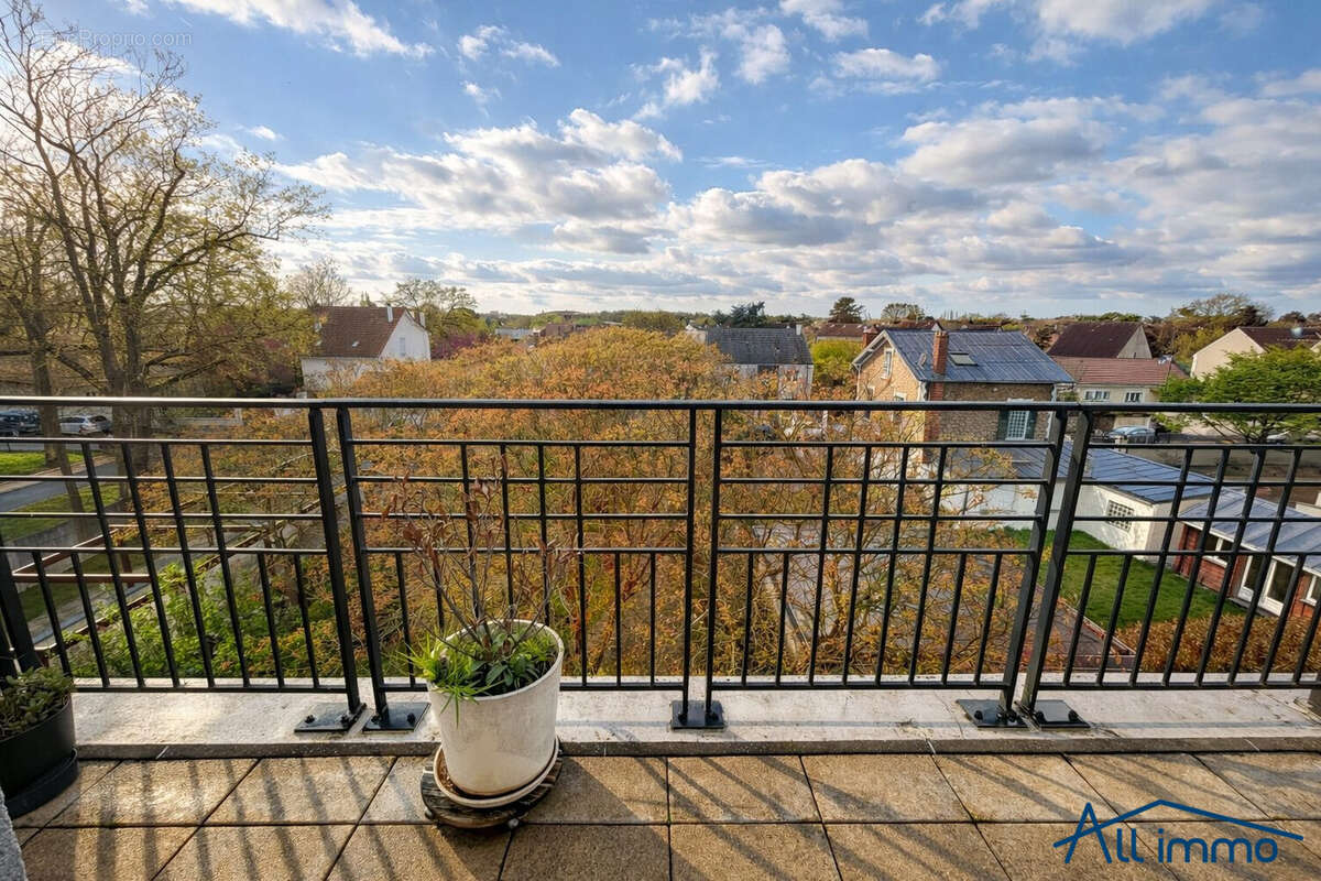 Appartement à LE PLESSIS-TREVISE