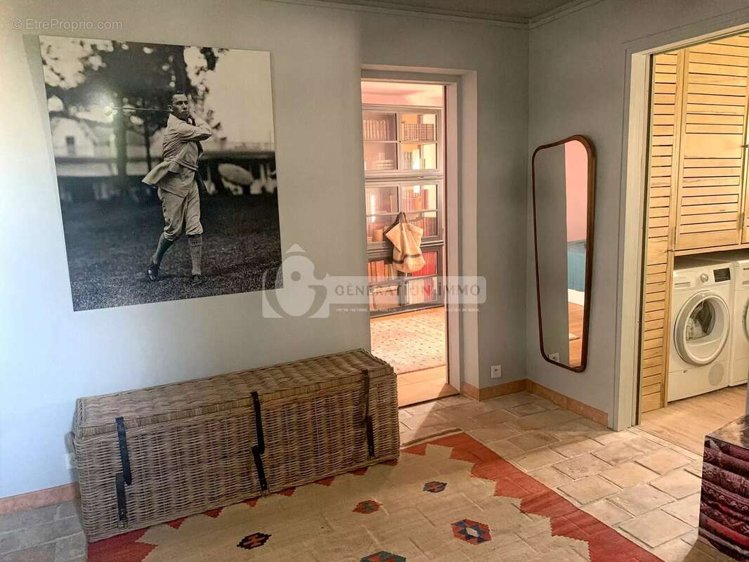 Maison à FONTVIEILLE