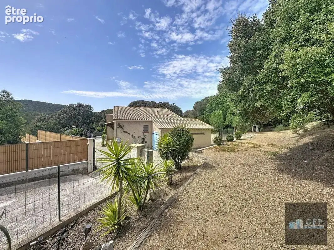 Villa à vendre avec piscine à Bormes-les-Mimosas – Maison 3 chambres avec studio indépendant sur terrain de 1 185 m² - photo 49