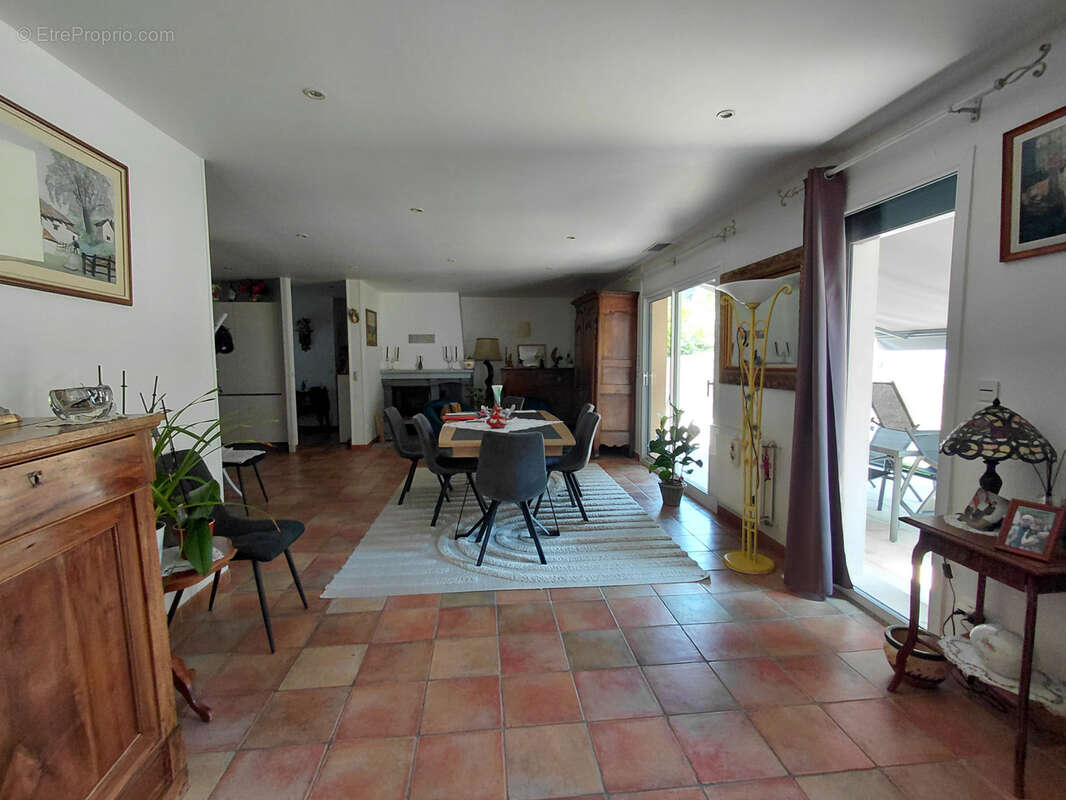 Grand Plain-pied confort 5 chambres Coulounieix-Chamiers - photo 3