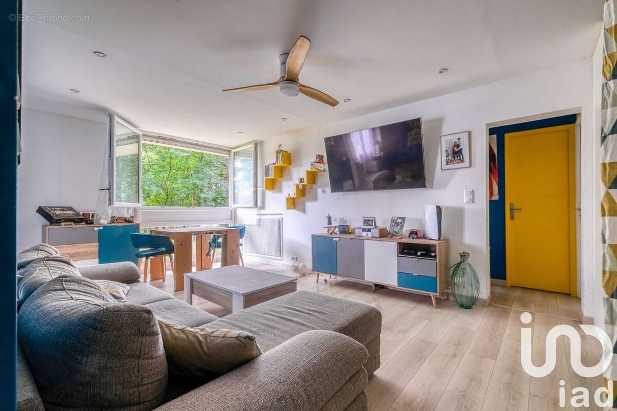 Photo 3 - Appartement à LIVRY-GARGAN