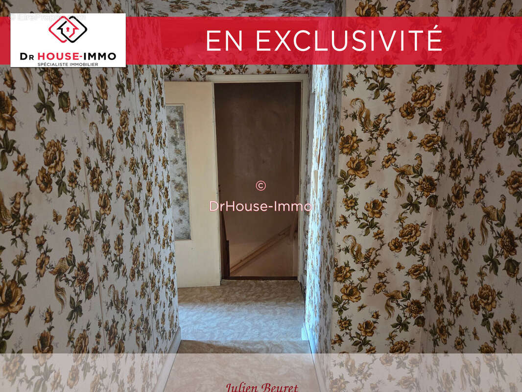 Maison à UZELLE