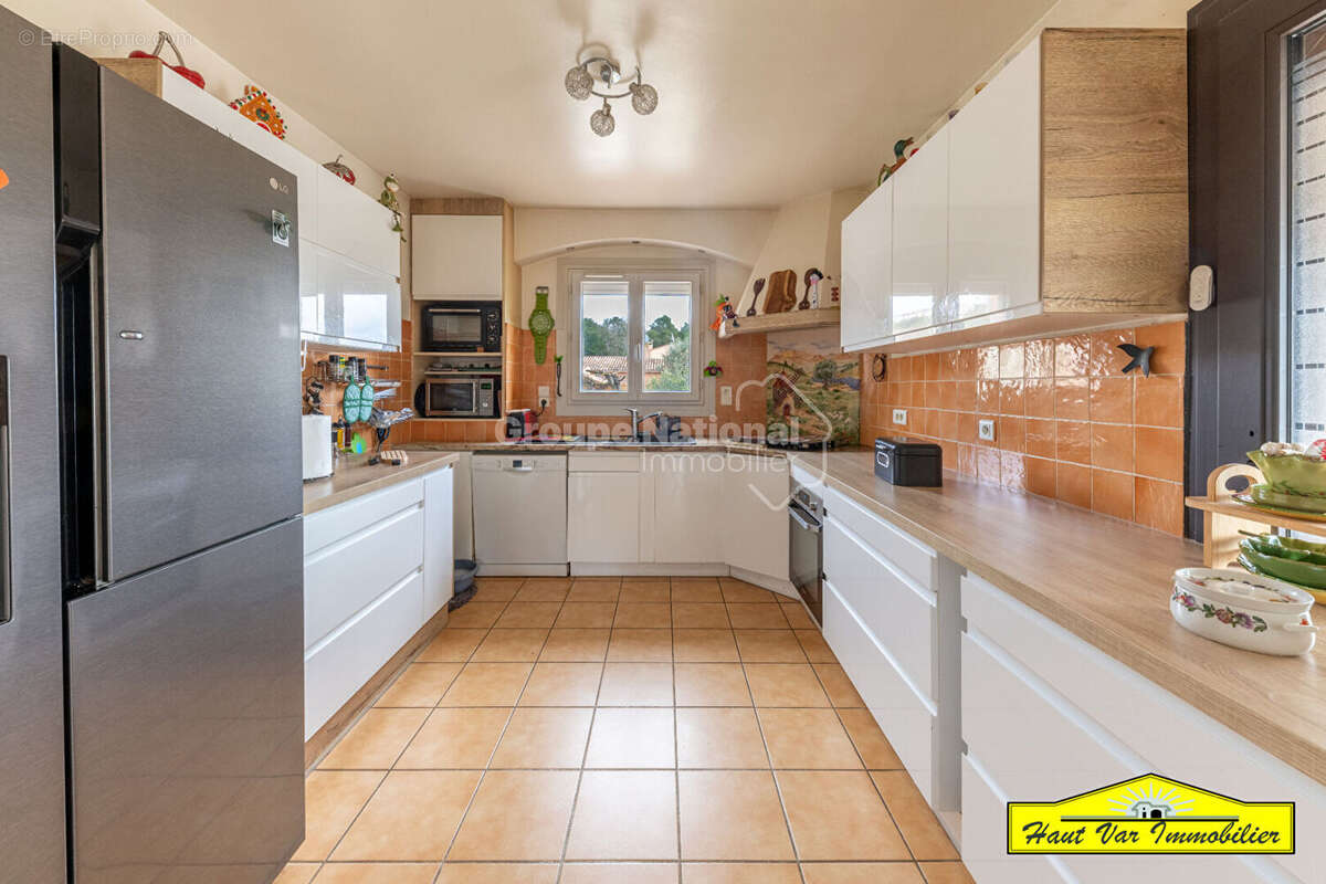 Maison à GINASSERVIS