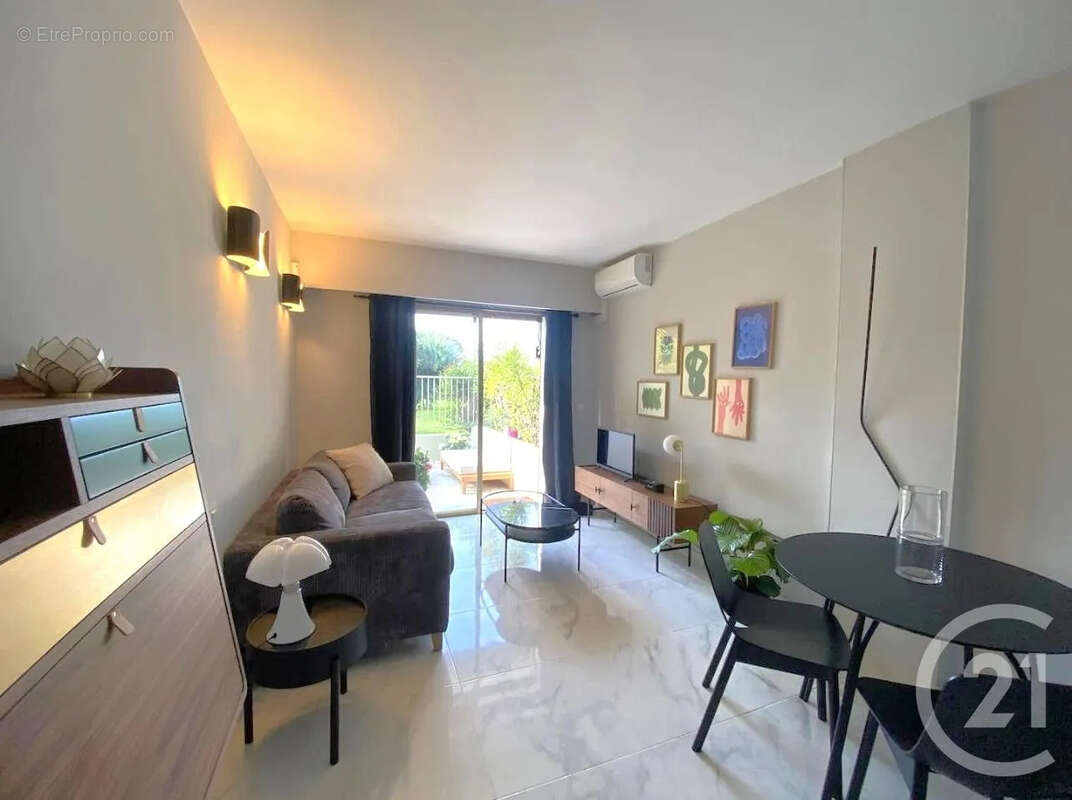 Appartement à LE CANNET