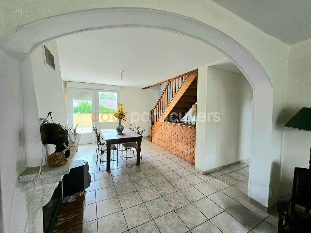 Maison à VILLEBOUGIS