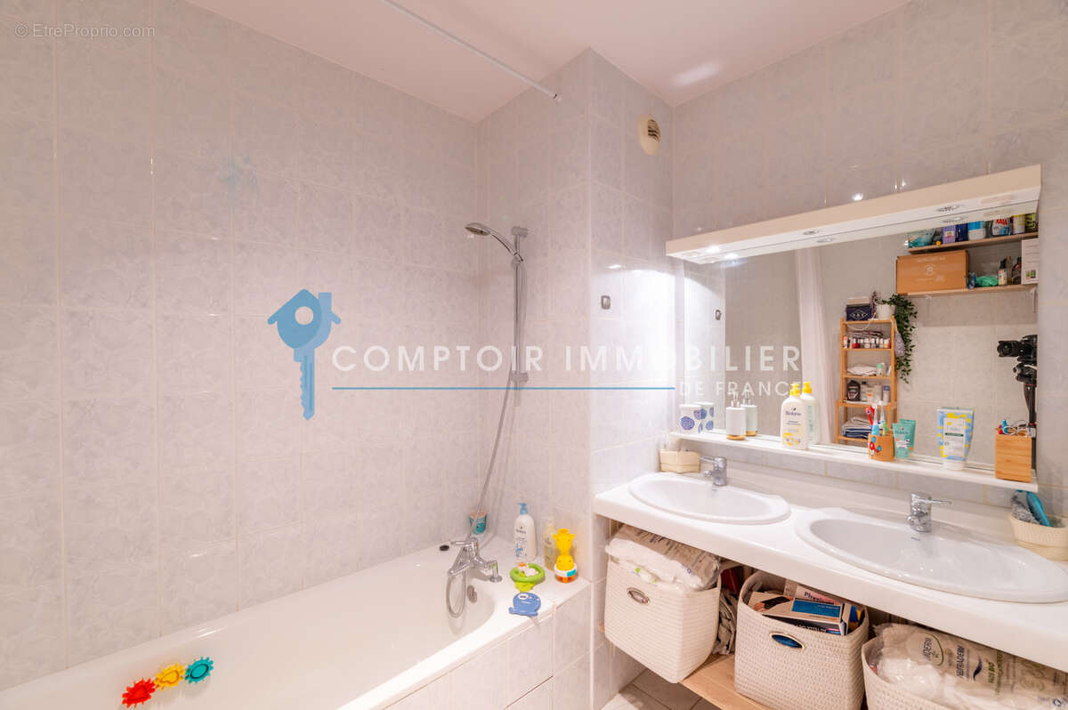 Appartement à LYON-8E