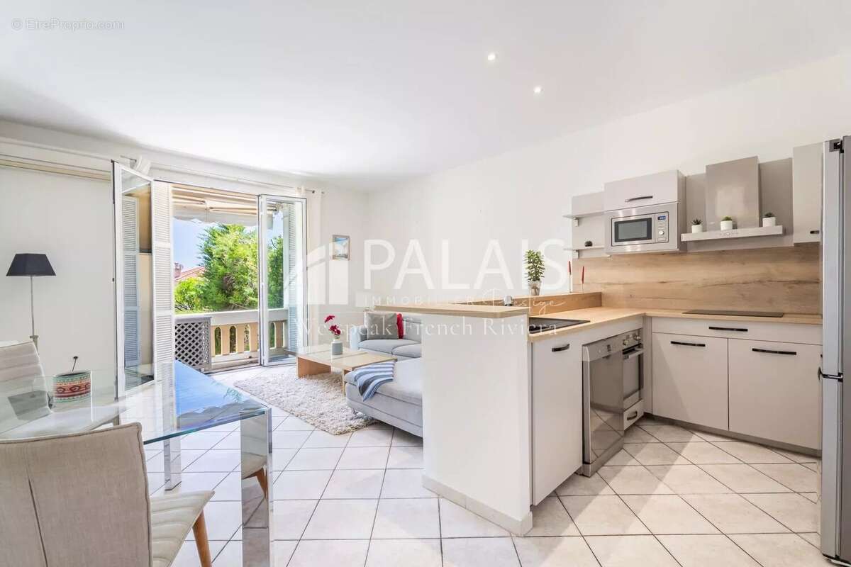 Appartement à BEAULIEU-SUR-MER