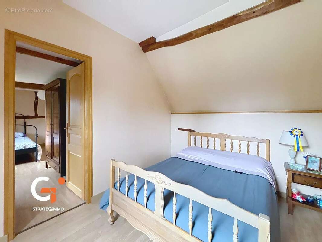 Maison à SAINT-OUEN-DE-THOUBERVILLE