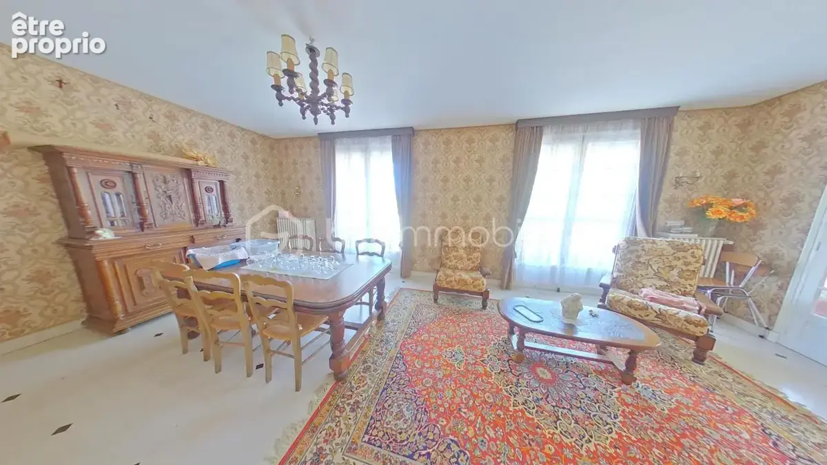 Pavillon sur sous-sol de 131 m² avec terrasse sur 4073 m² de jardin - photo 2