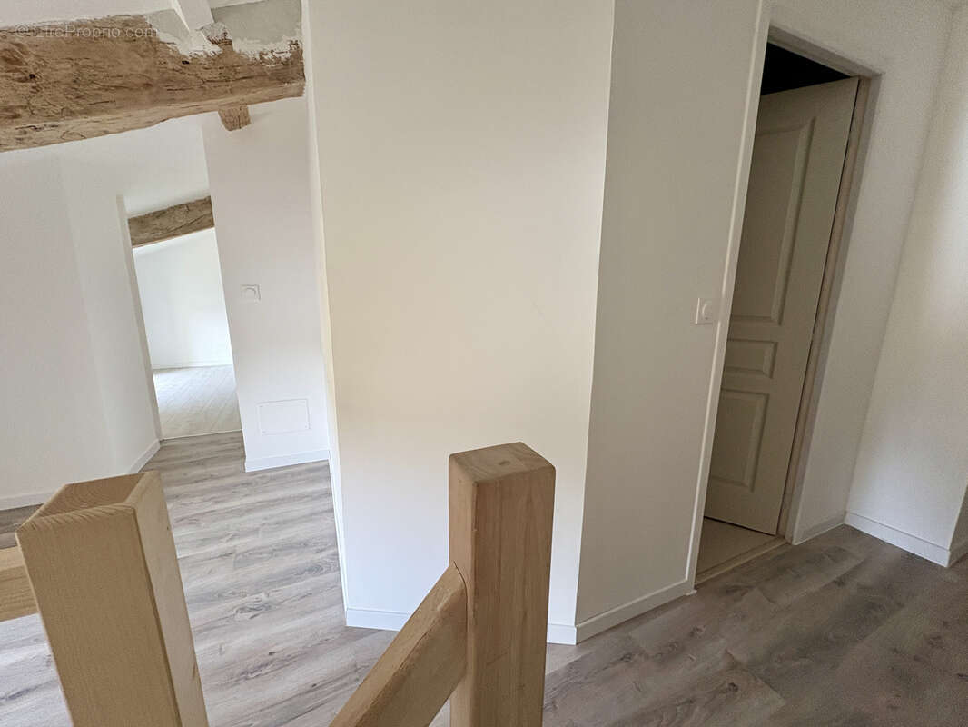 Maison à PUJOLS-SUR-CIRON