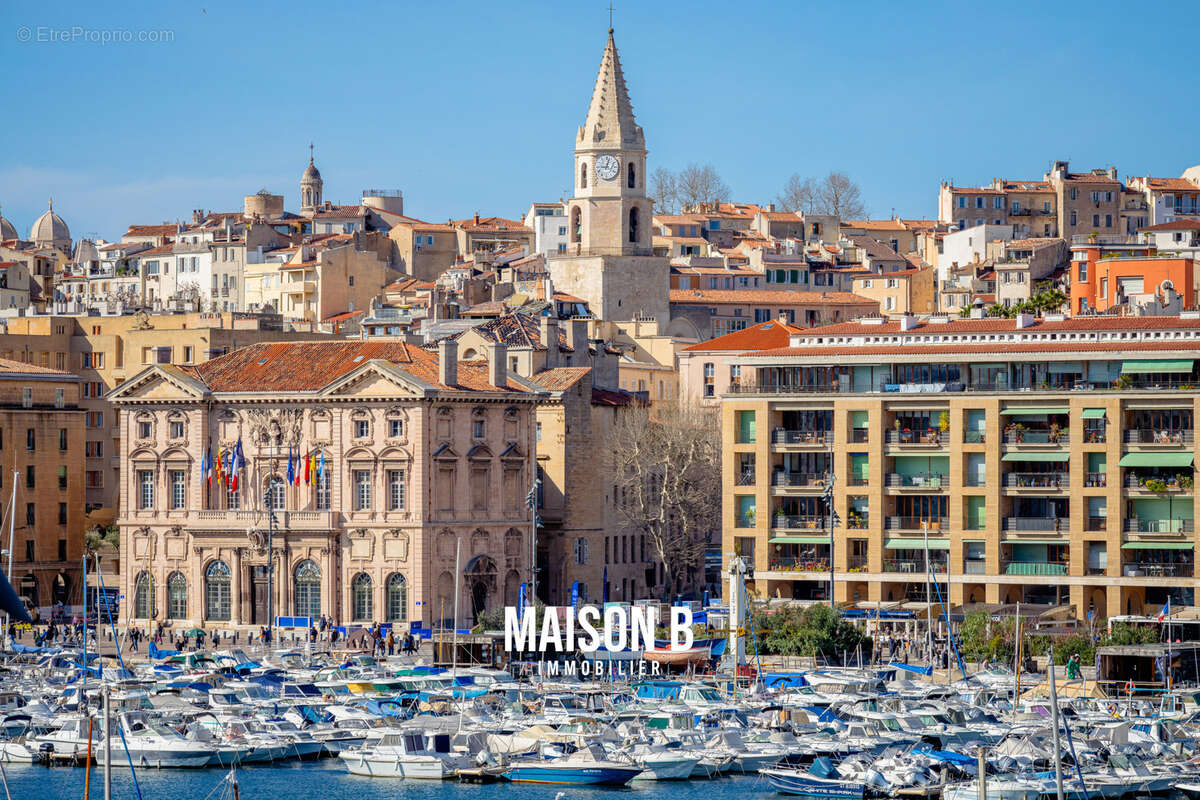 Appartement à MARSEILLE-1E