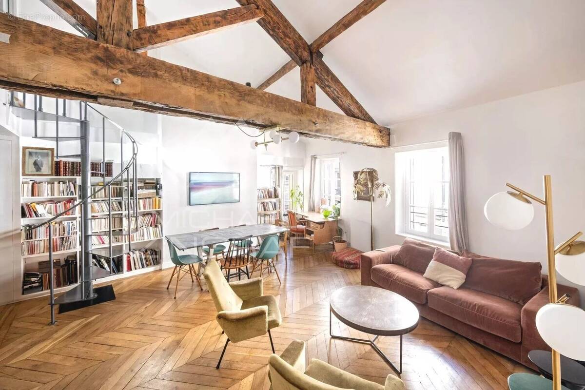 Appartement à PARIS-7E