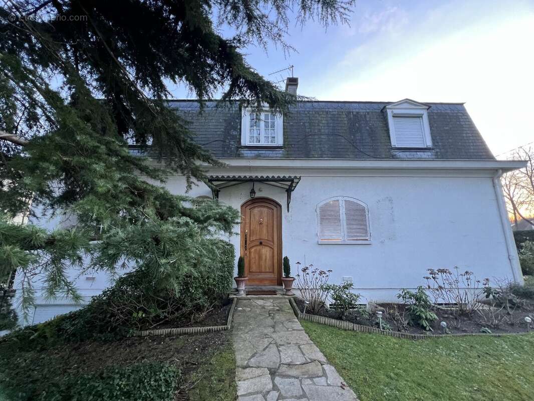 Maison à MAISONS-LAFFITTE