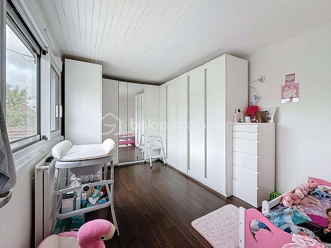 Maison à LES PAVILLONS-SOUS-BOIS