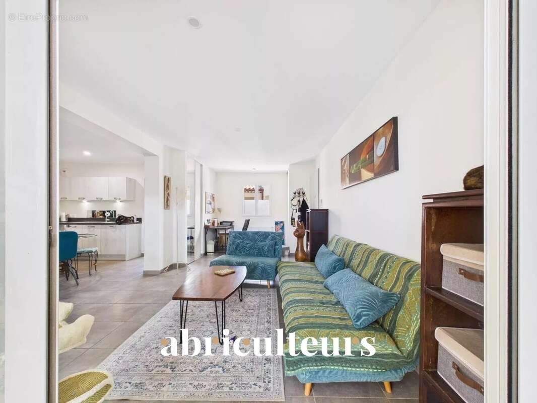 Appartement à PELISSANNE