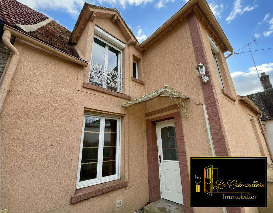 Maison à SAINTE-MESME