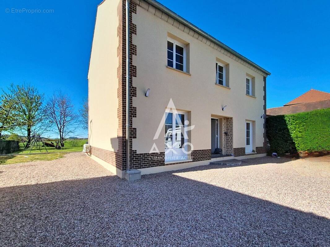Maison à AUNEUIL