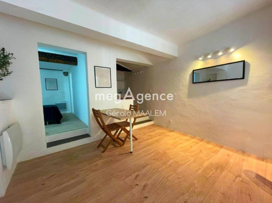 Appartement à FREJUS