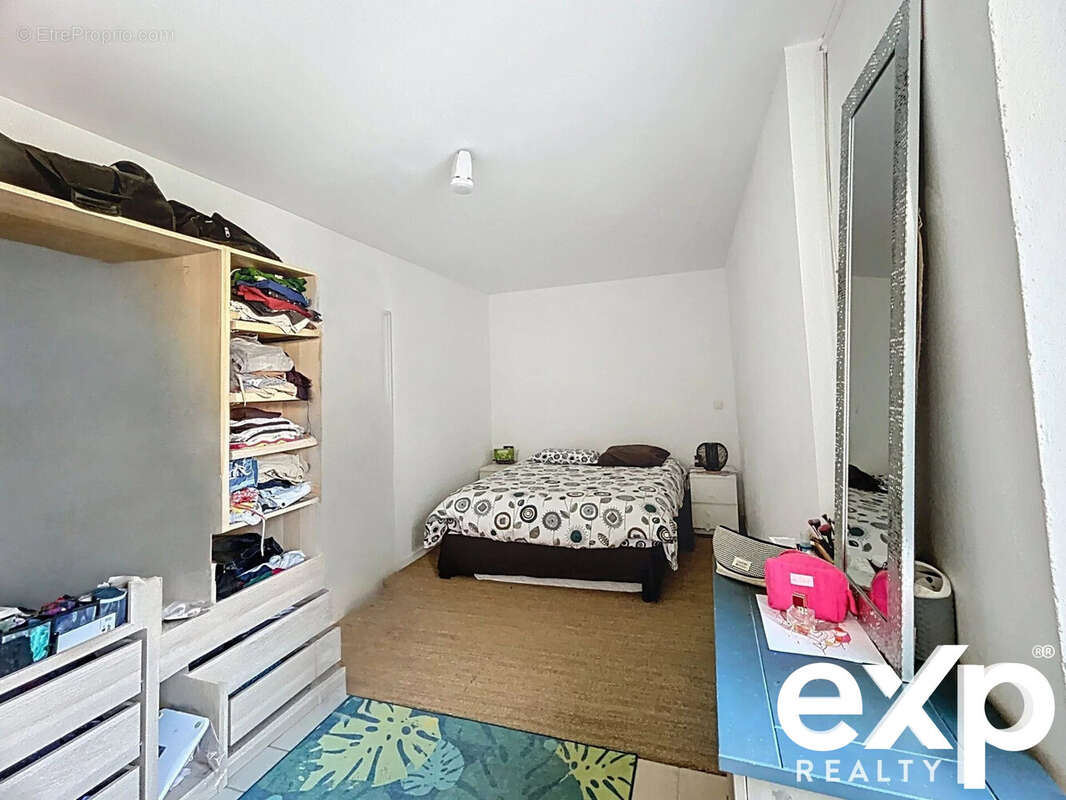 Maison à LA CHAPELLE-BASSE-MER