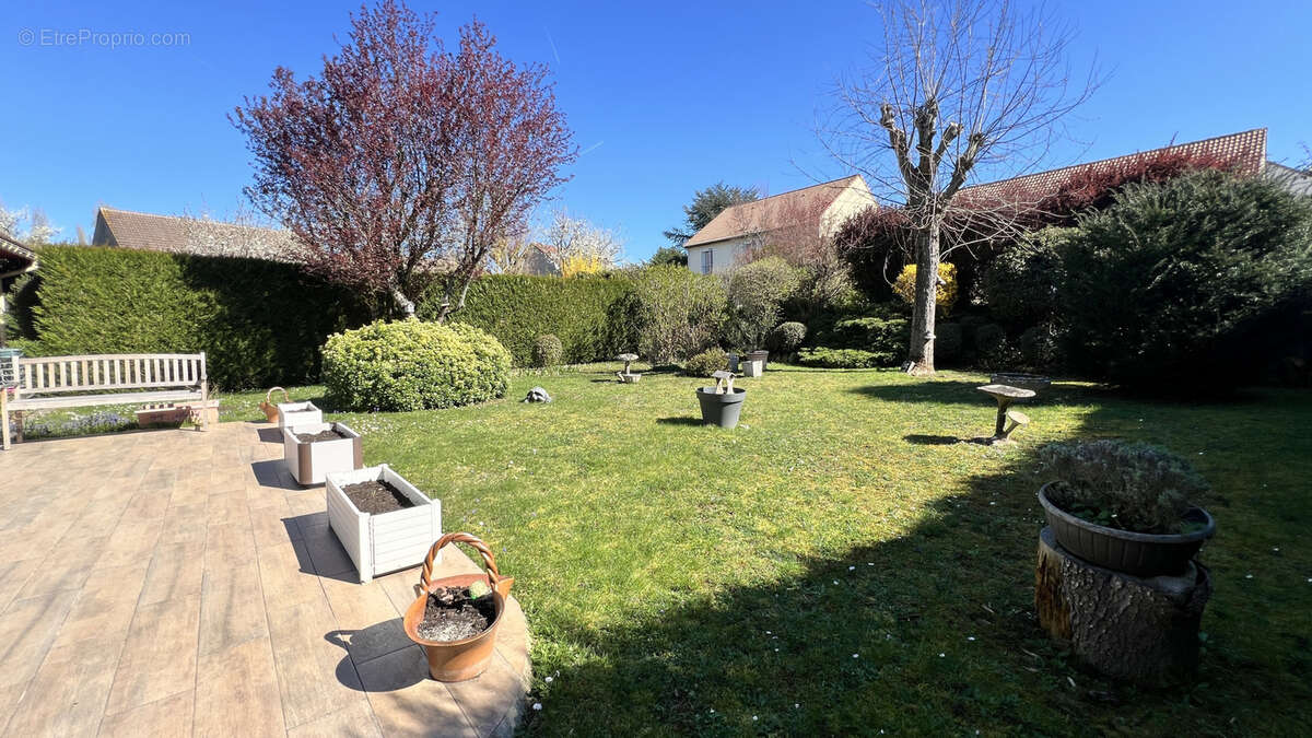 Maison à LA FERTE-ALAIS