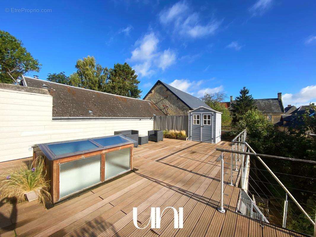 Maison 12 pièces de 365m2 sur terrain de 390m2 - THUE ET MUE - photo 17