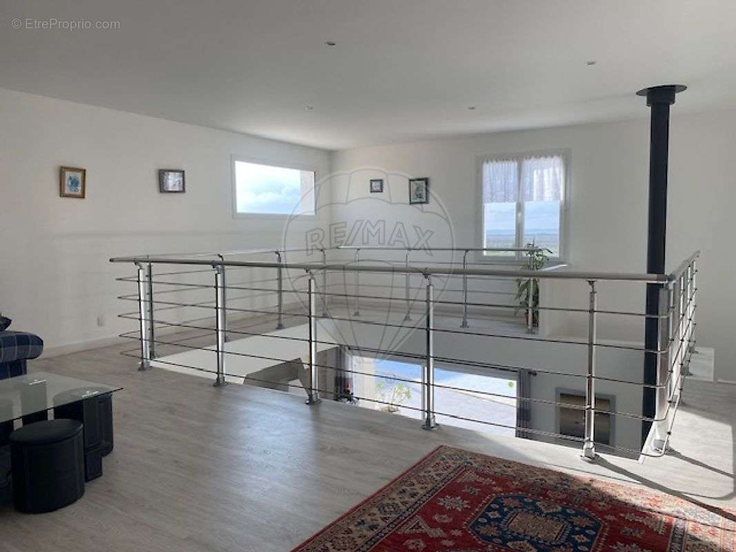 Maison à MESCHERS-SUR-GIRONDE