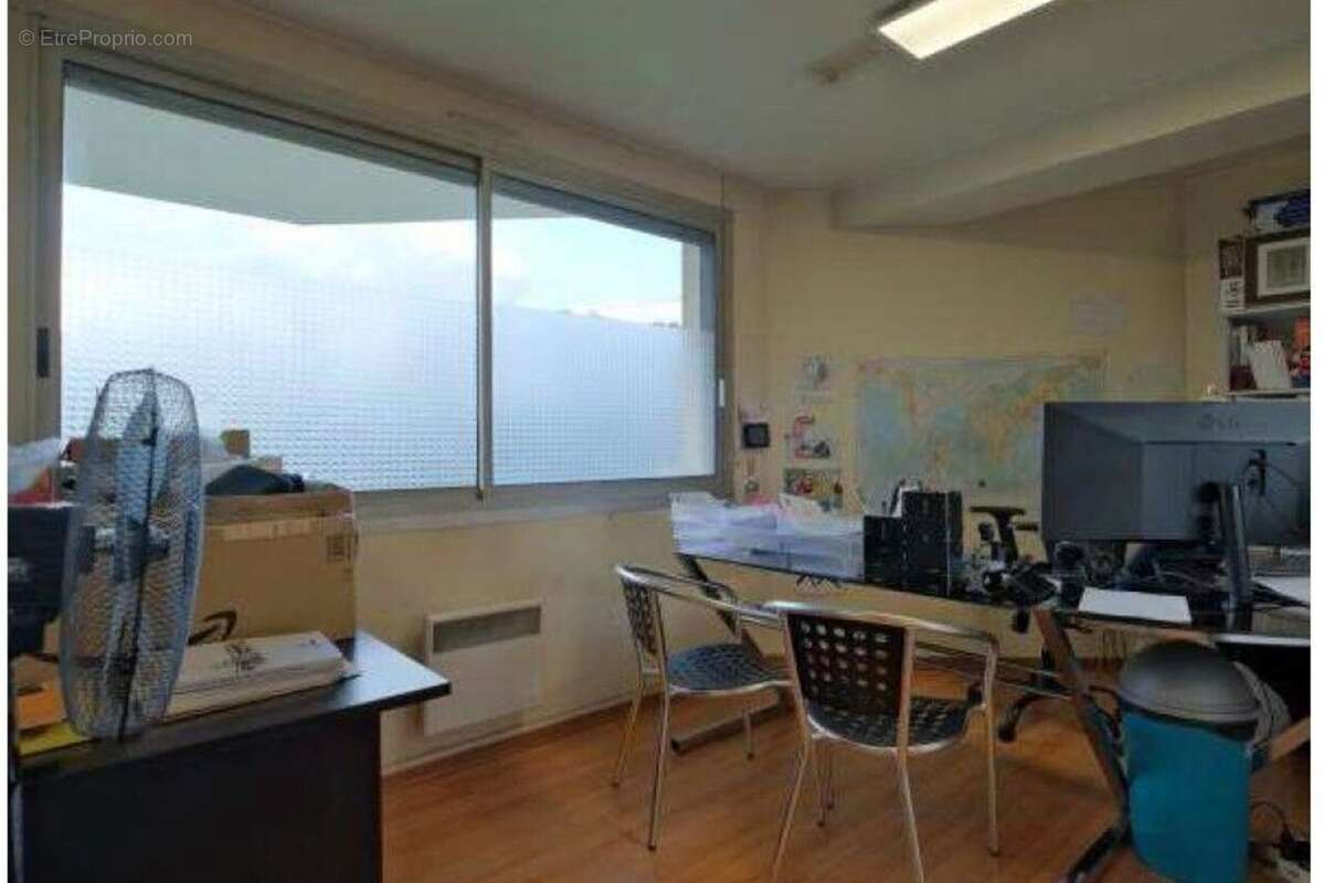 Commerce à SAINT-MAUR-DES-FOSSES