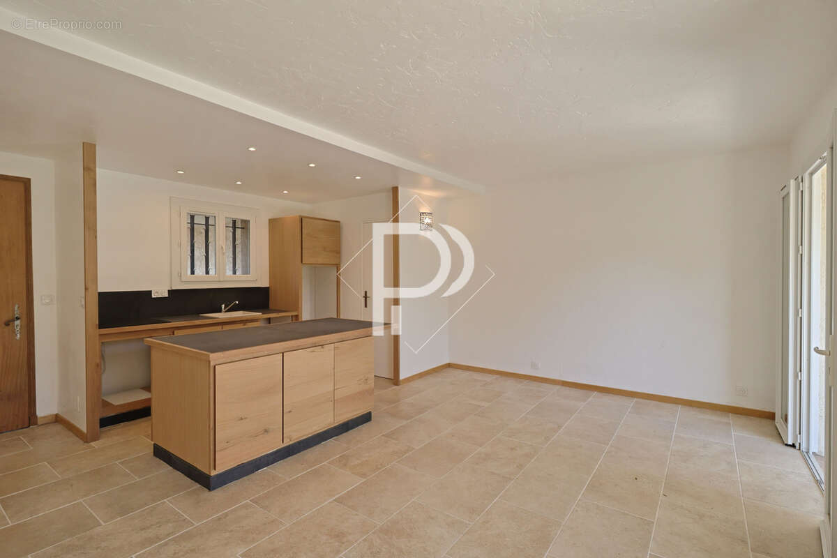 Appartement à PLAN-DE-LA-TOUR