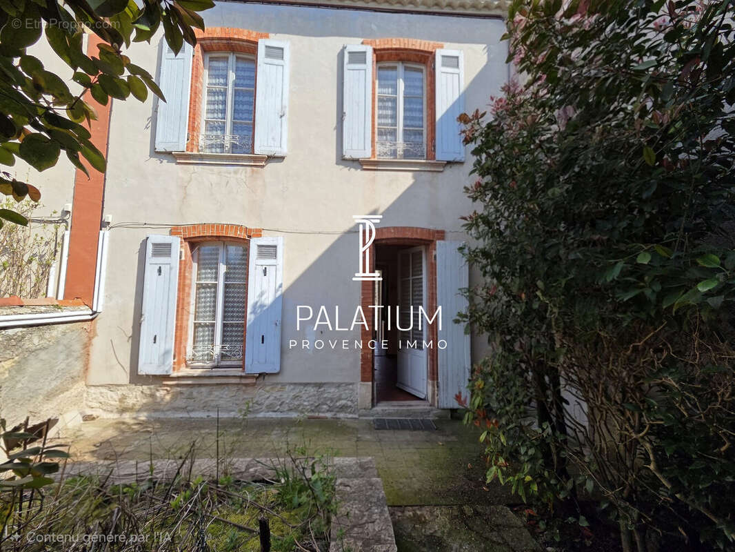 Maison à FORCALQUIER