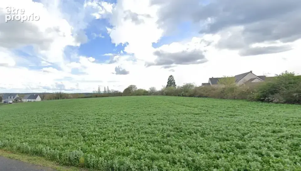 Terrain à AZAY-LE-RIDEAU