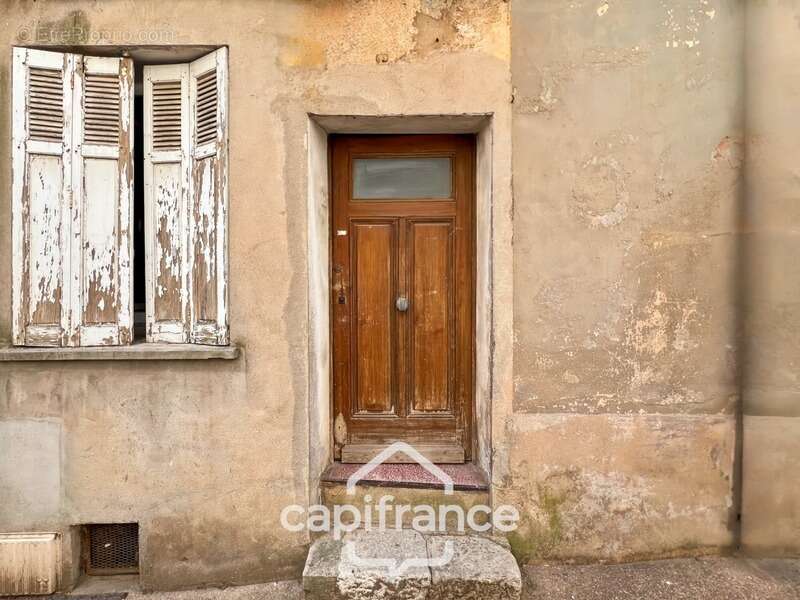 Maison à CAMPS-LA-SOURCE