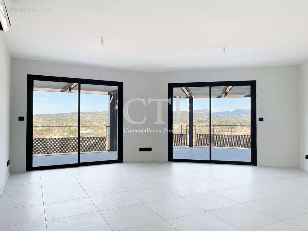 Appartement à VAISON-LA-ROMAINE