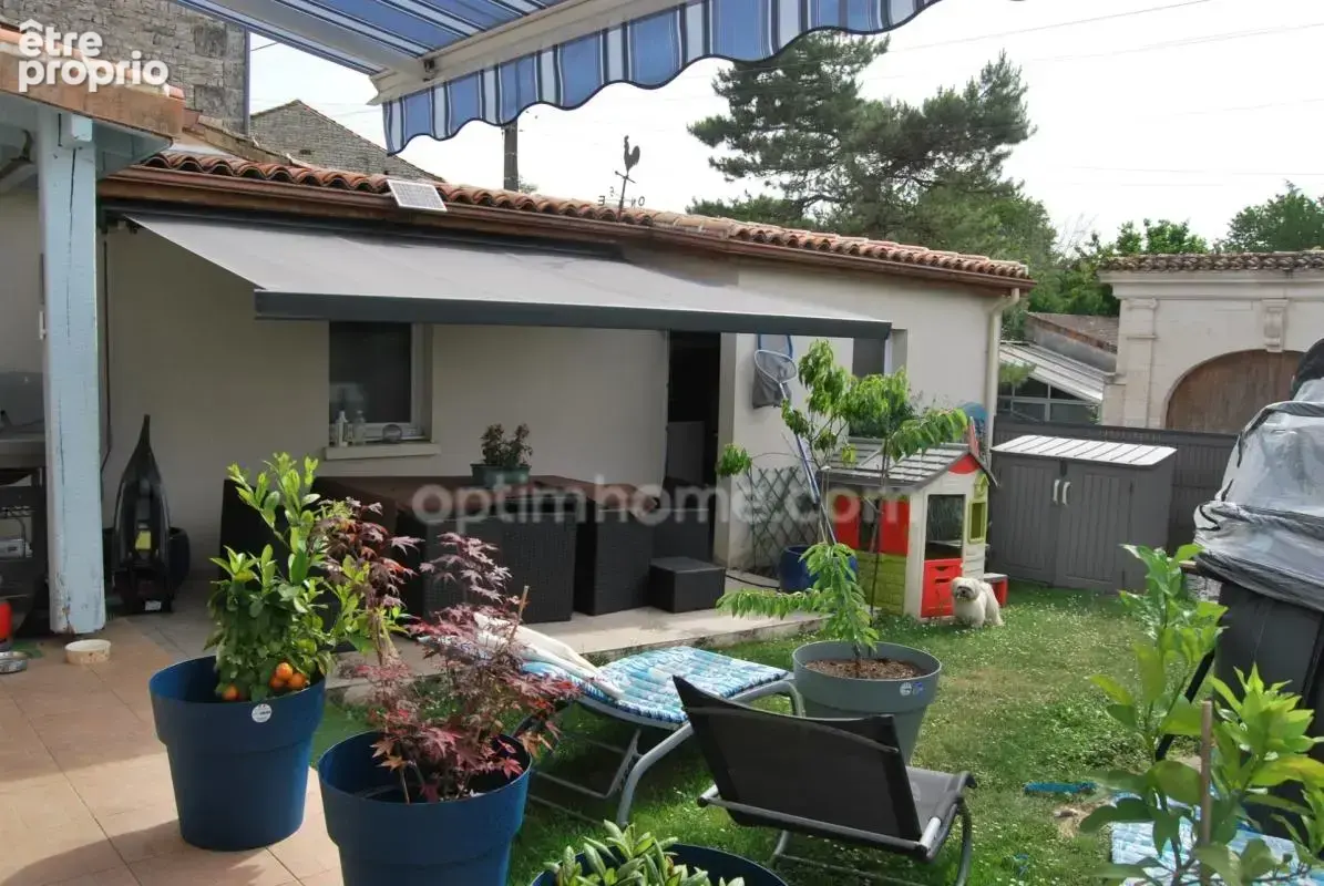Maison en pierre de 120m2 à 5 minutes du bourg de BRIE et de CHAMPNIERS (16) - photo 2