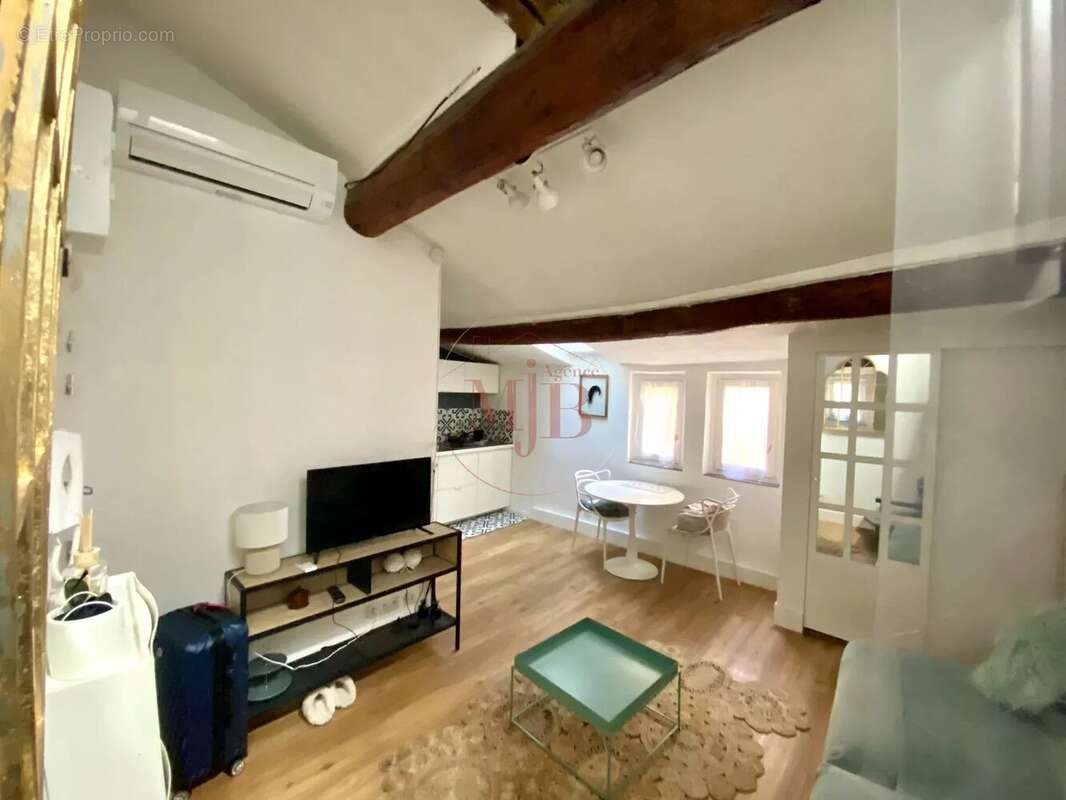 Appartement à AIX-EN-PROVENCE