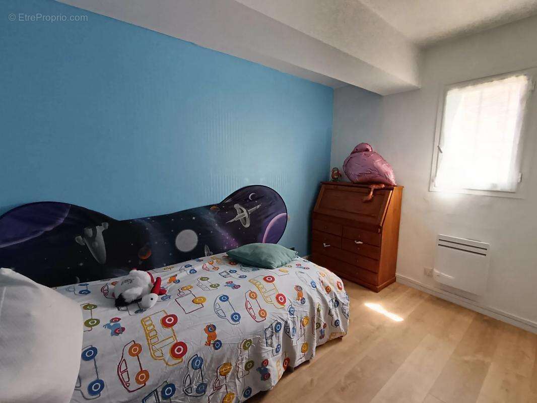 Maison à SAINT-CYR-SUR-MORIN