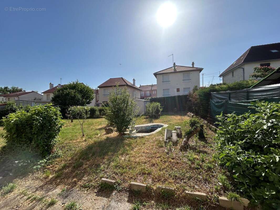 Photo 2 - Maison à CUSSET