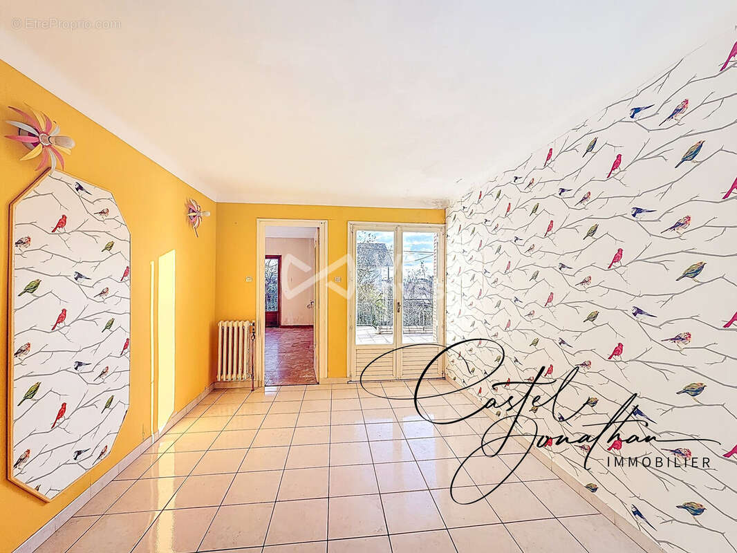 Maison à SAINT-CLAIR-DU-RHONE